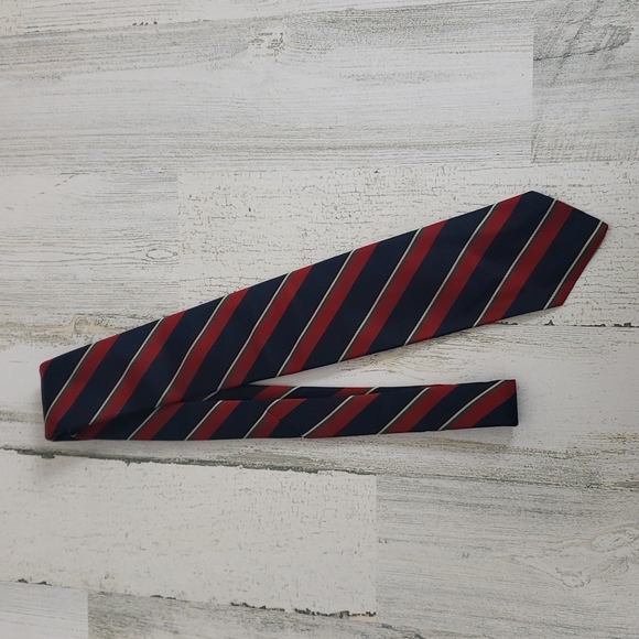 Lord & Taylor Accessories Lord Taylor Classic Mens Silk Striped Tie